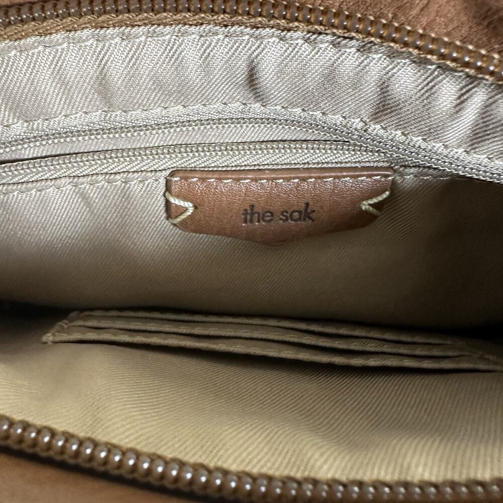 the Sak Crossbody Embossed Brass zip Tobacco - Picture 4 of 9